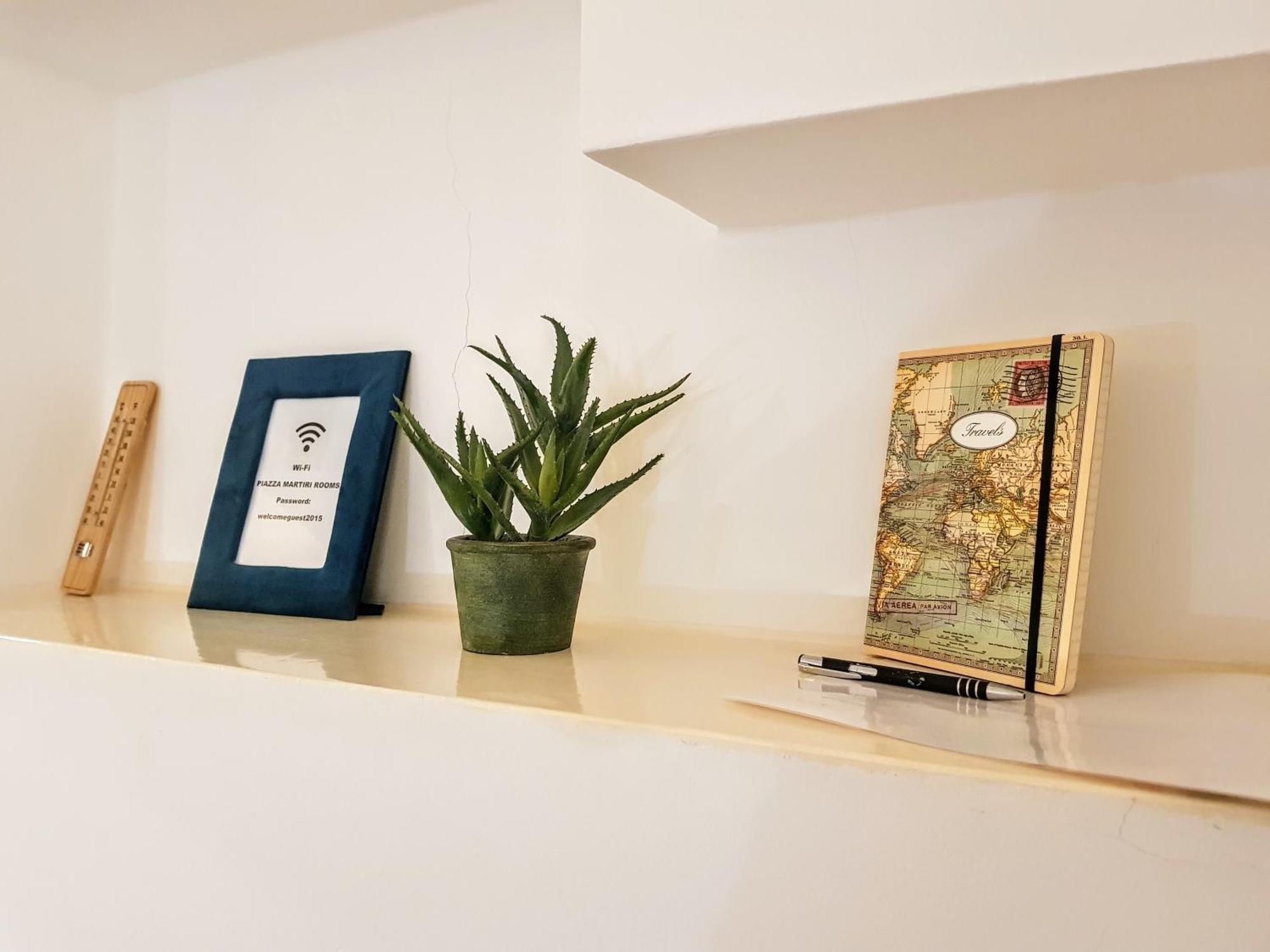 Piazza Martiri Apartment Каляри Екстериор снимка